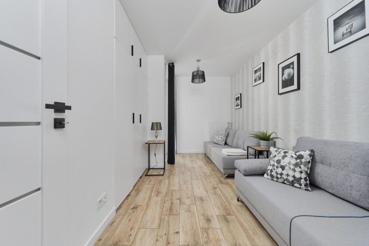 Apartament Chique For A Big Family With 2 Parking Spaces By Renters