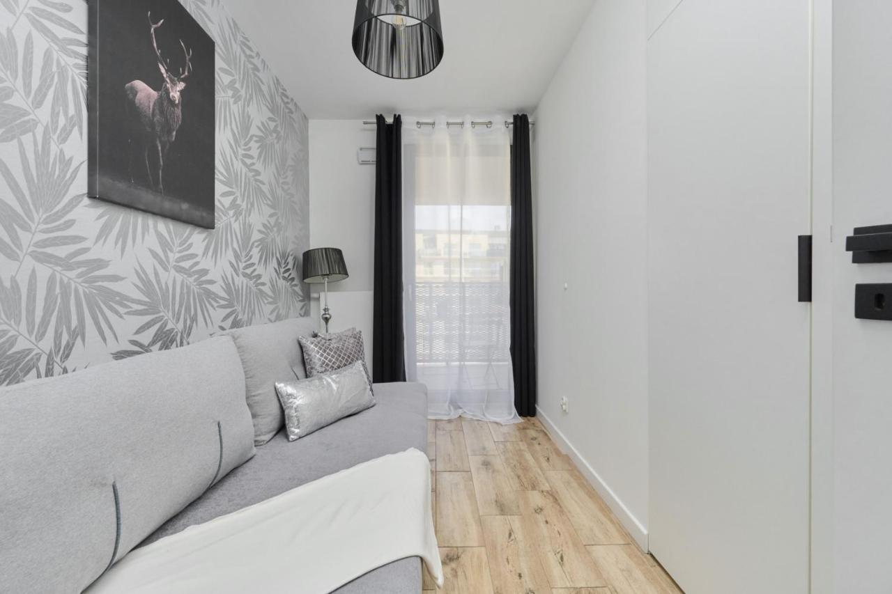 Apartament Chique For A Big Family With 2 Parking Spaces By Renters