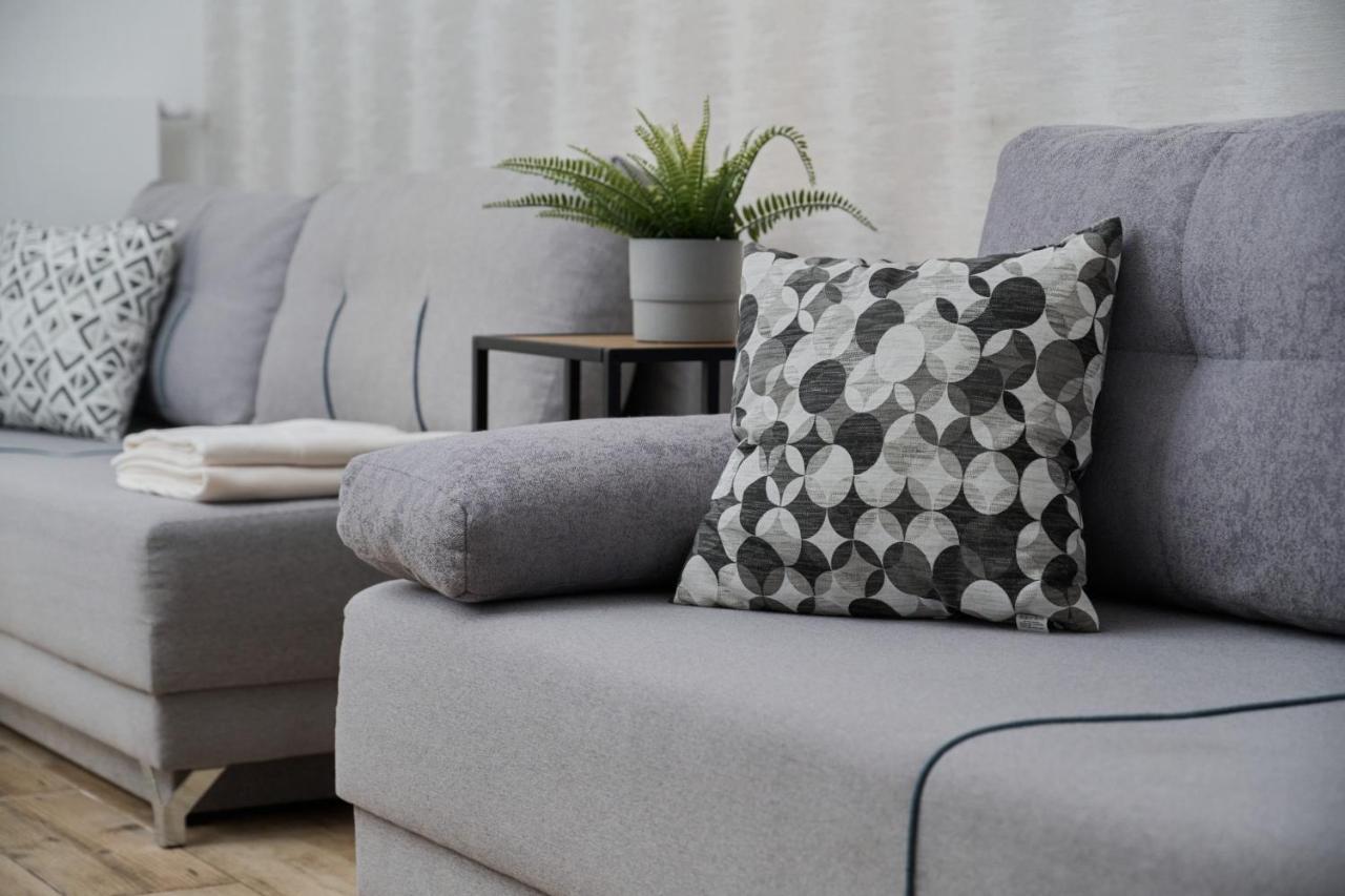 Chique For A Big Family With 2 Parking Spaces By Renters Apartament