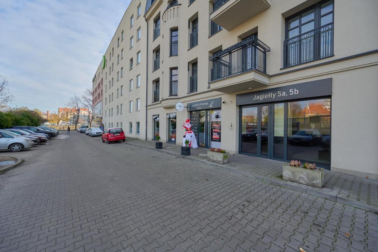 Chique For A Big Family With 2 Parking Spaces By Renters Wrocław