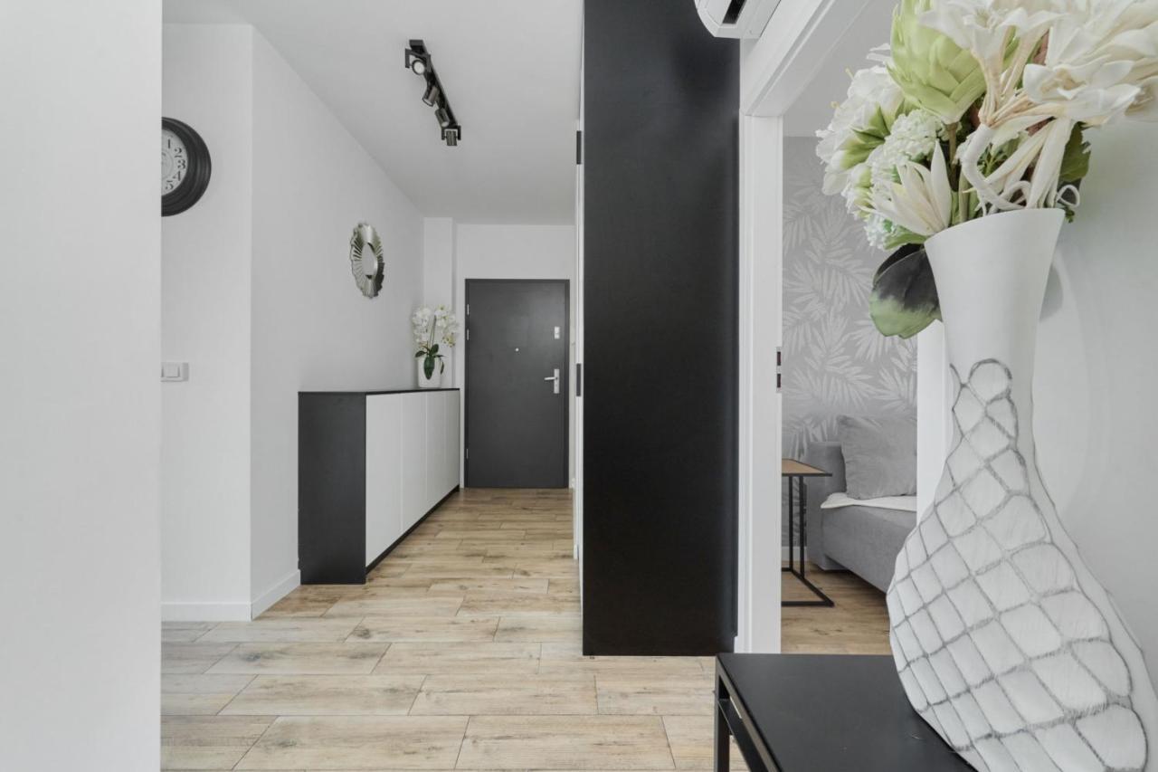 Chique For A Big Family With 2 Parking Spaces By Renters Apartament